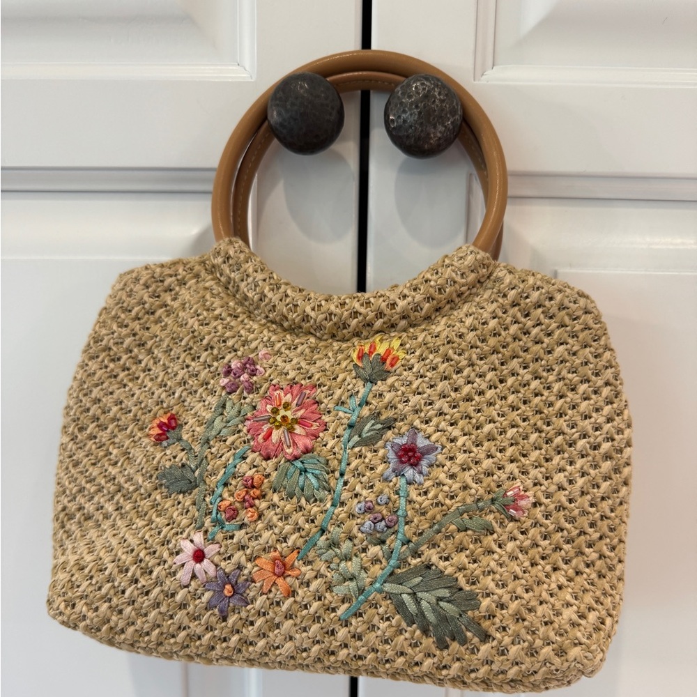 Vintage Straw Purse 9x6 Embroidered Floral Wood Handle Cottagecore Bag